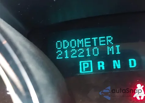 2011 Chevrolet Traverse Ls z USA, uszkodzony, nr VIN 1GNKVEED8BJ348099